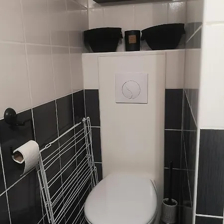 Idéalement Situé Appartamento